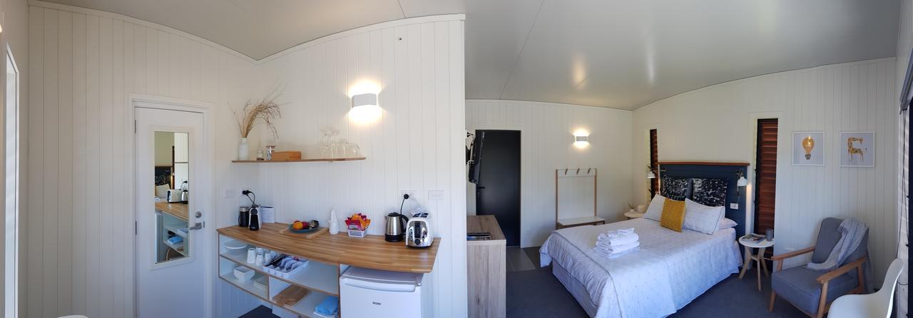 Admiral Waters Bed and Breakfast Cooks Beach Eksteriør billede