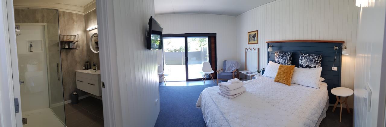 Admiral Waters Bed and Breakfast Cooks Beach Eksteriør billede
